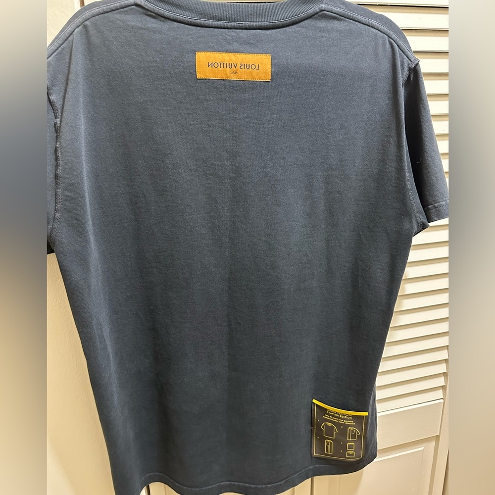 Louis Vuitton inside out men’s tshirt size medium in dark blue color